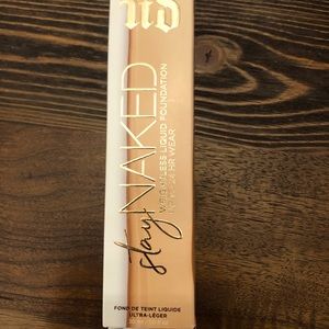 Urban Decay Stay Naked Foundation 20CP